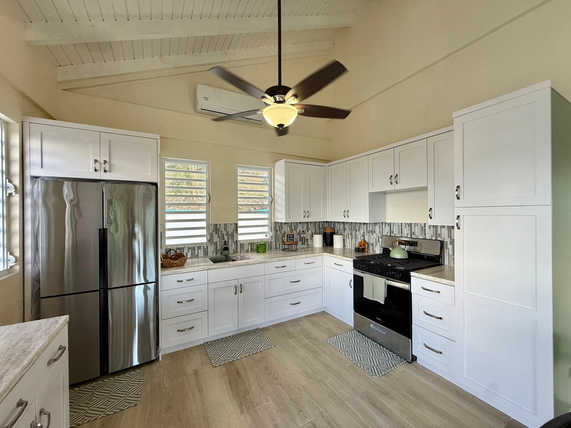 1107 Spyglass Hill 1 Bedroom Apartment + 1 Office