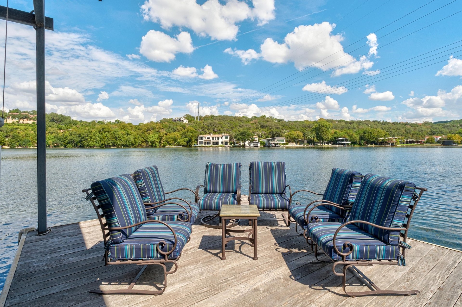 1406 Rockcliff Road
