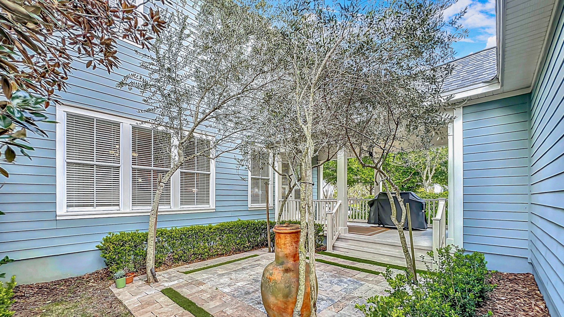 Gracious Baldwin Park Traditional