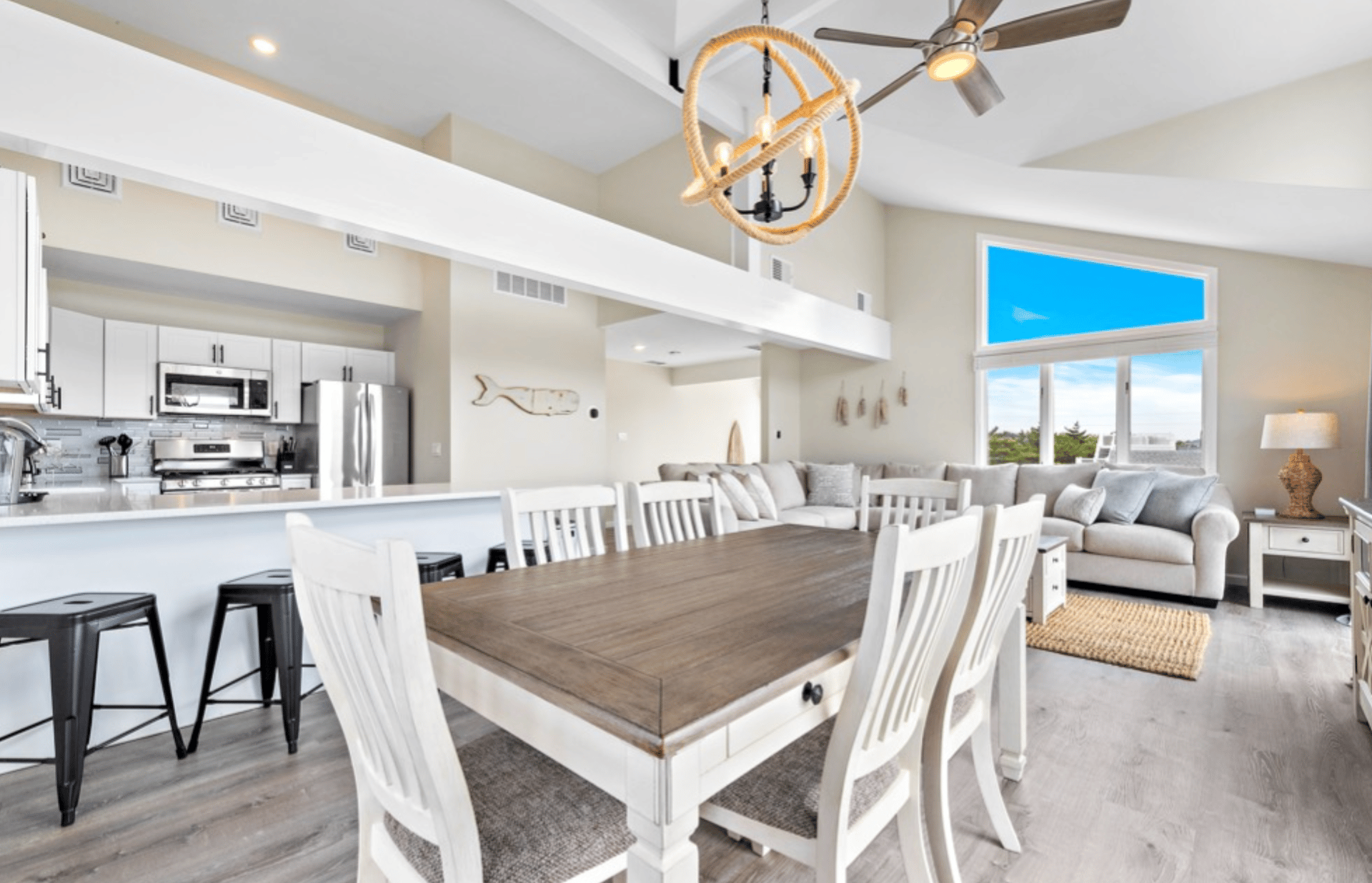 9800 Beach Ave, Peahala Park