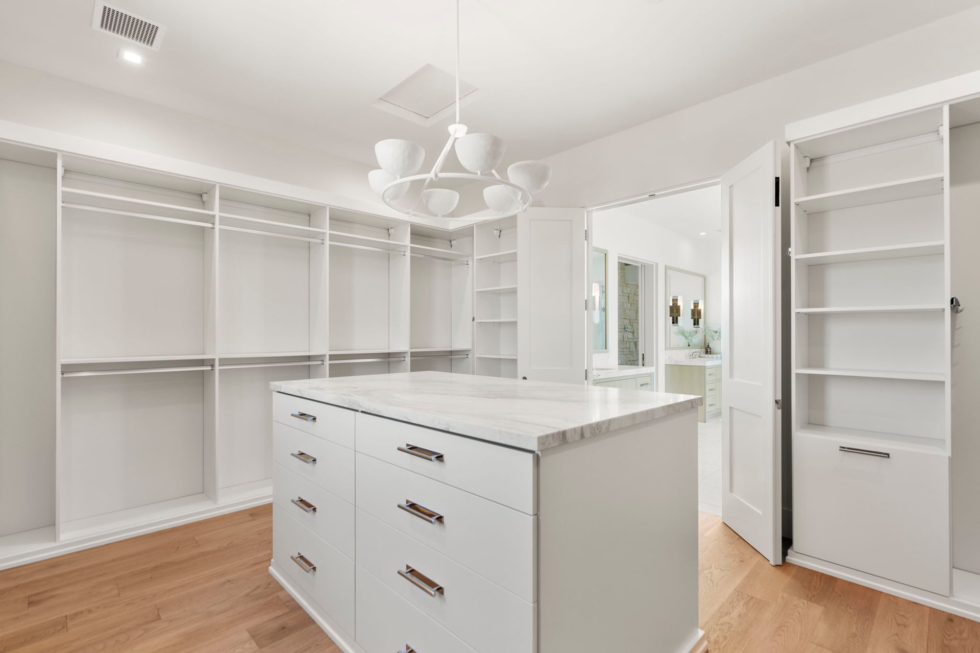 4220 N 57TH Place