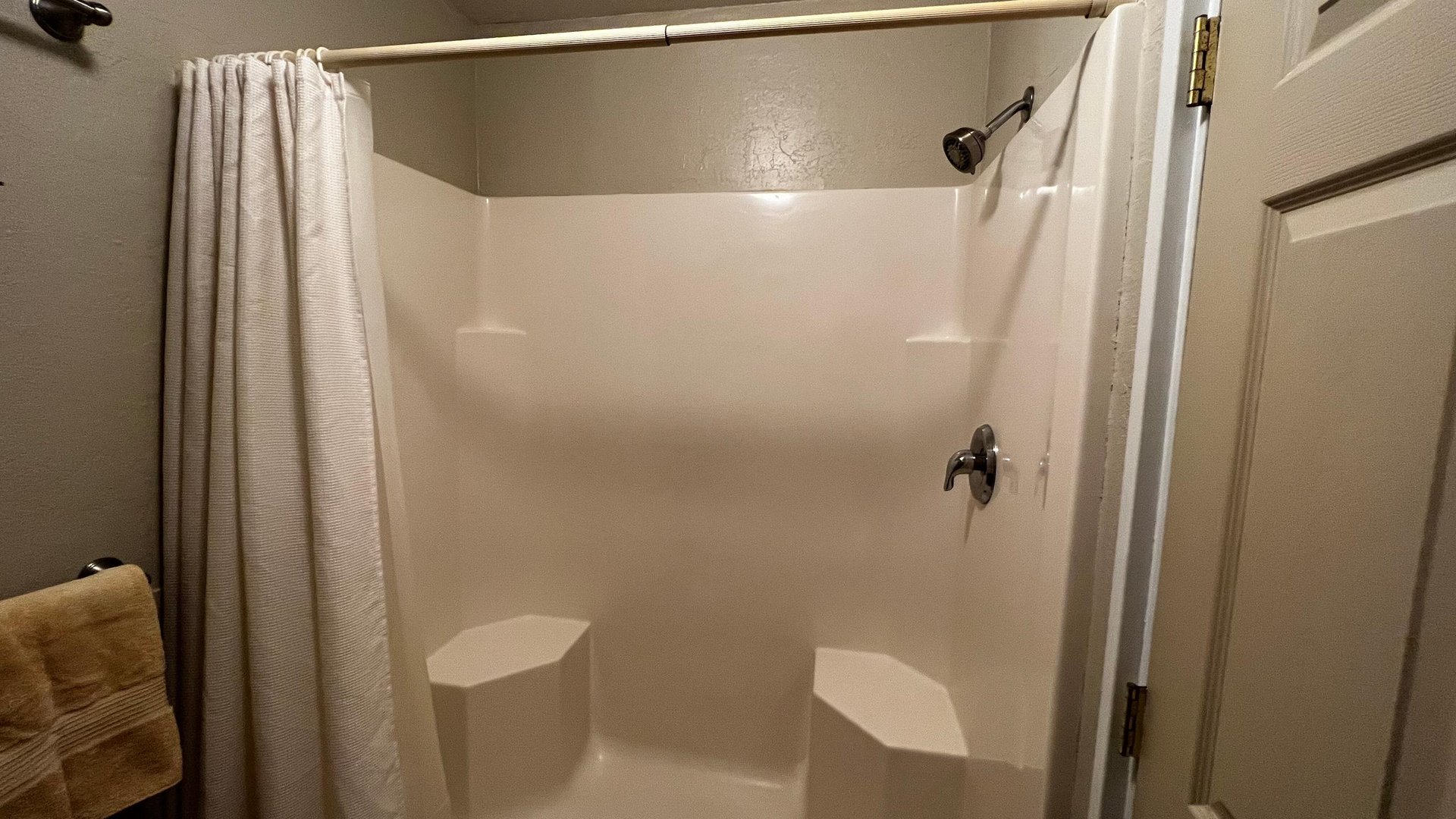 555 Hwy 101 S Apt 1