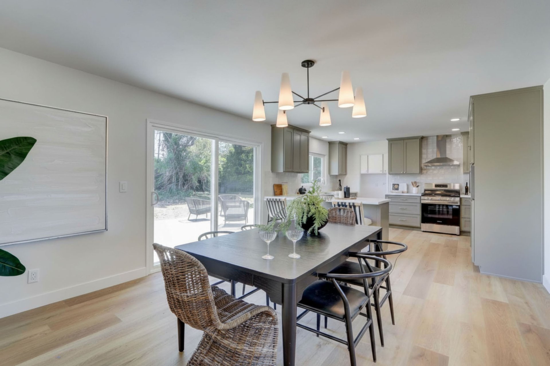 476 Jeanne Ct