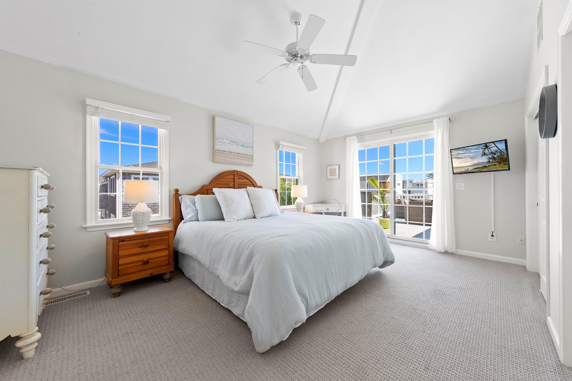 325 Iroquois Avenue, Beach Haven