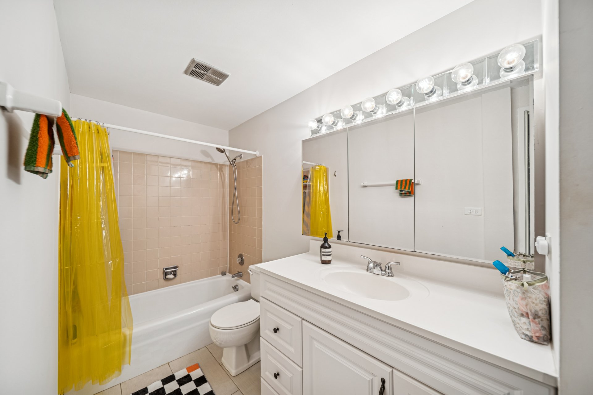 Chicago's Best Opportunity in  OLD TOWN
