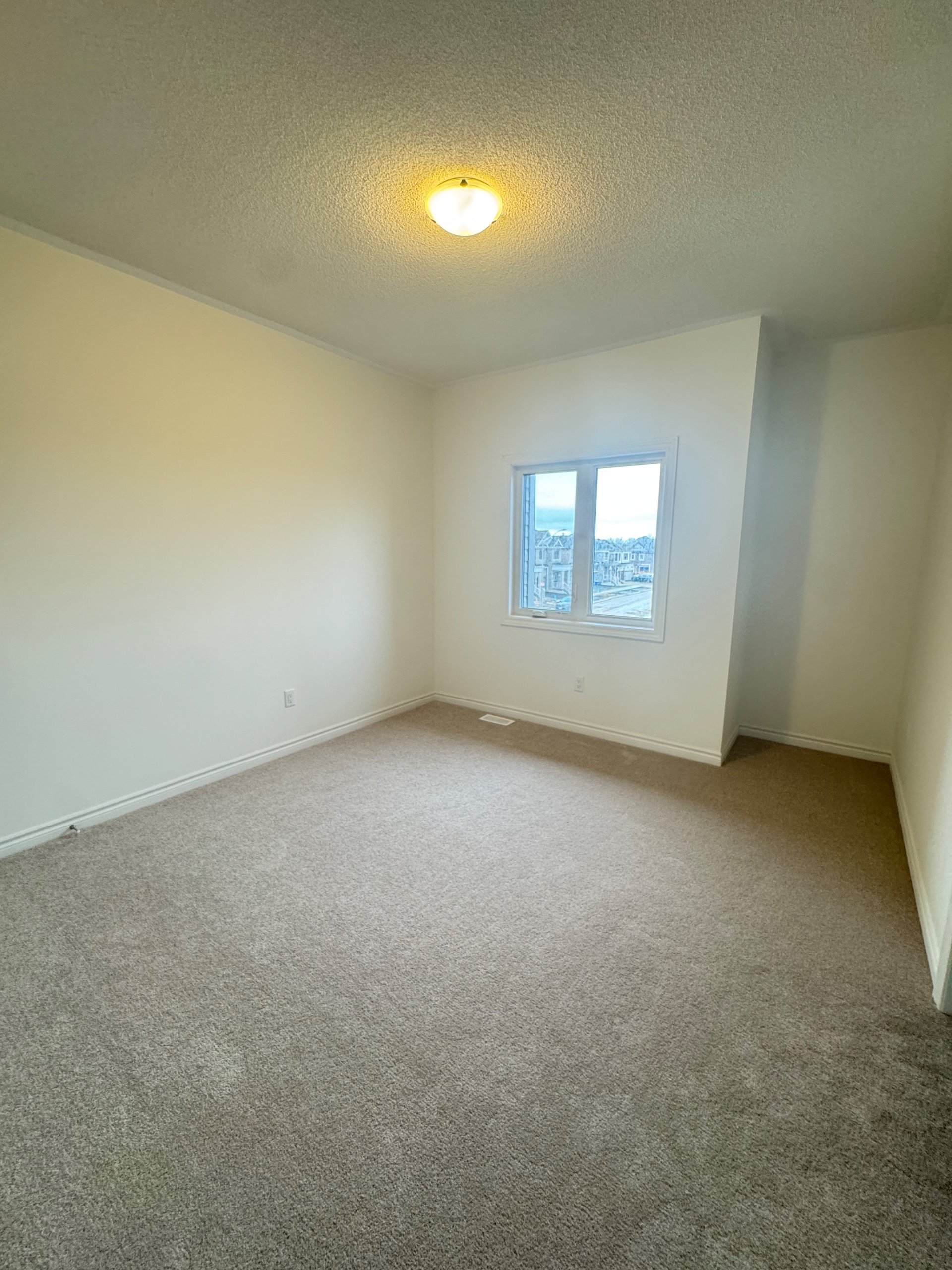 31 West Oak Trail