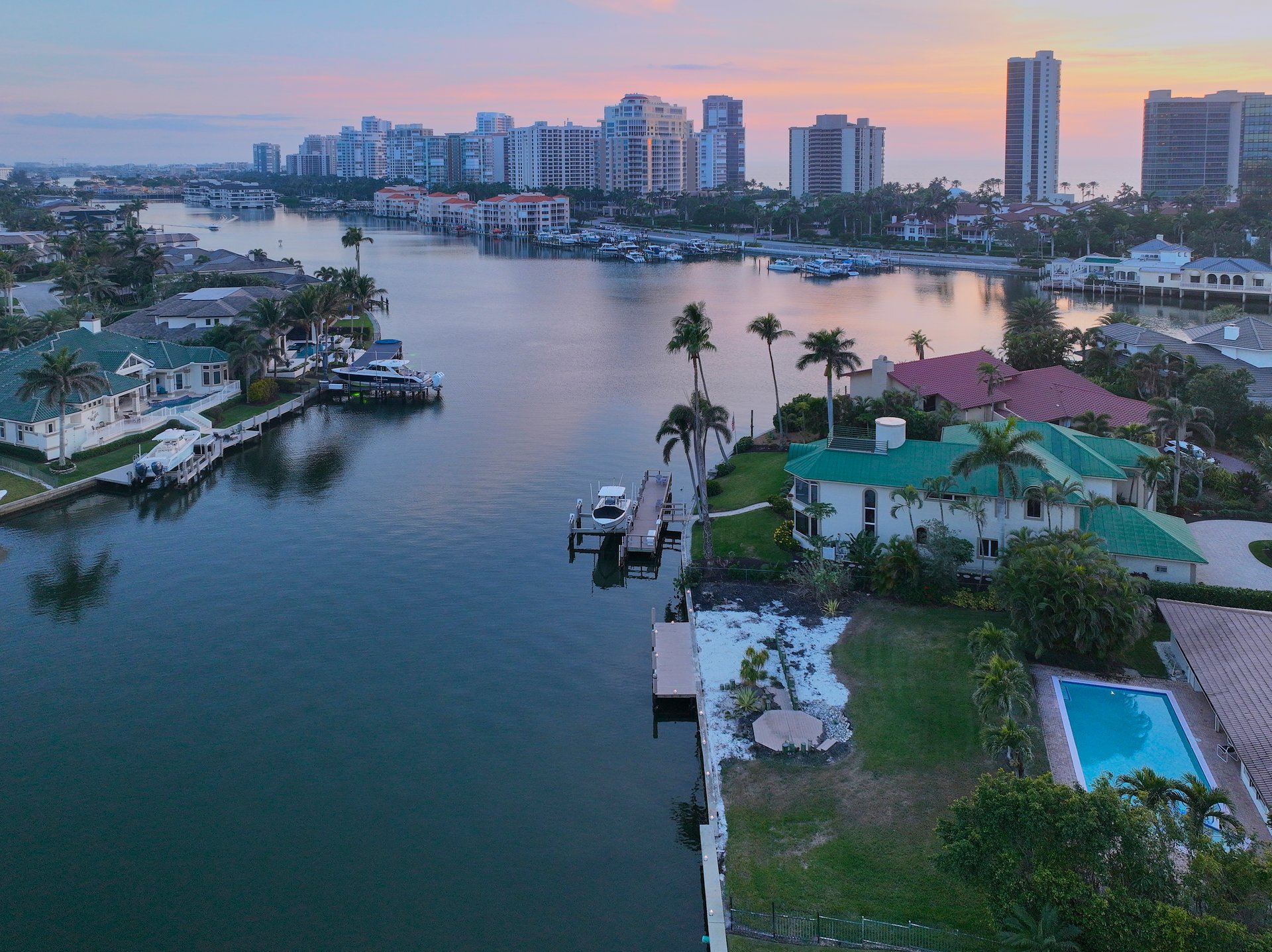 PARK SHORE
