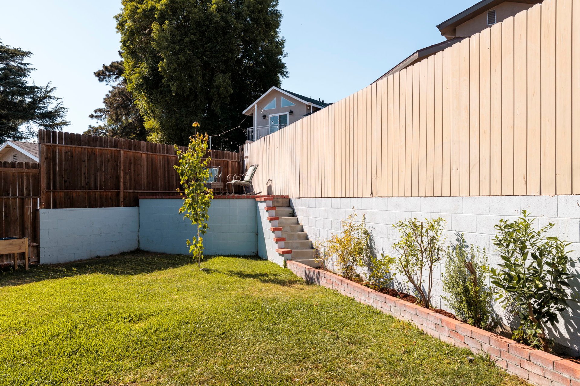 2-Story Historic Cabin Home in La Crescenta - Breathtaking Verdugo Mountain Views!