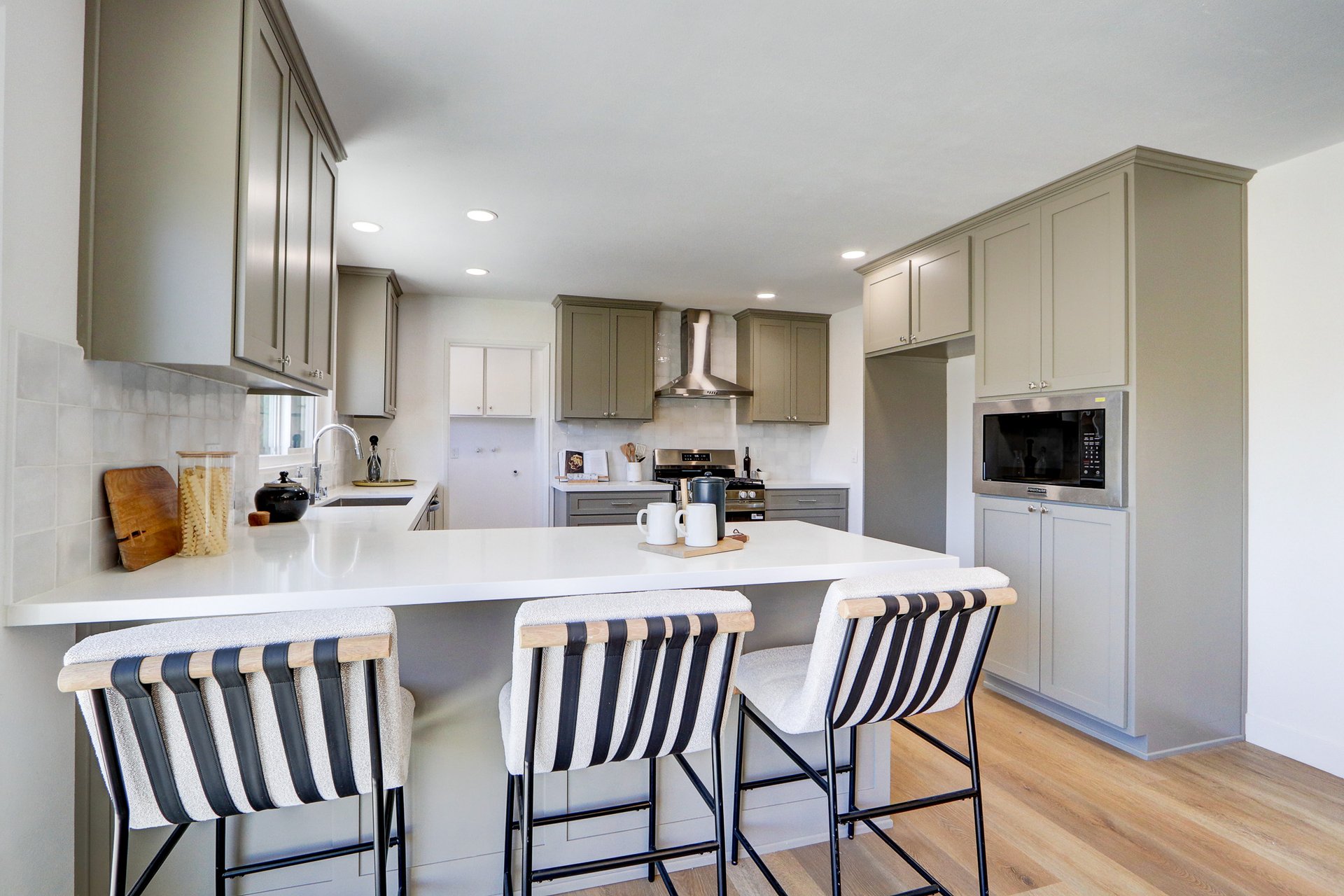476 Jeanne Ct