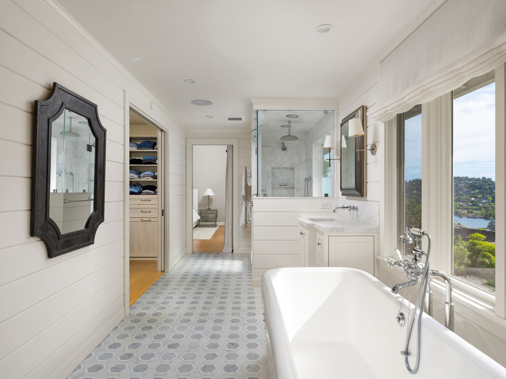 Extraordinary & Stylish View Residence
