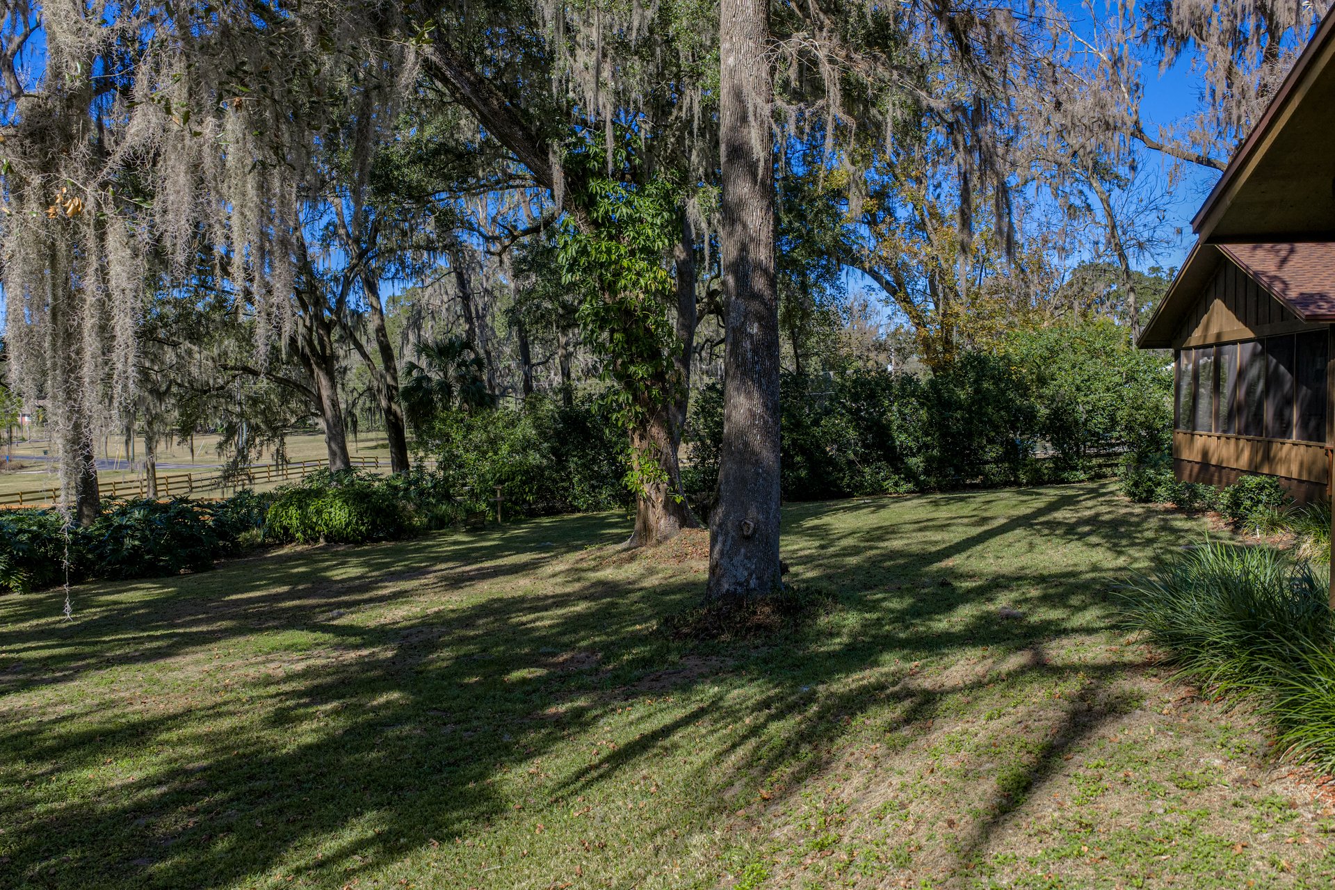 11045 FORT KING RD