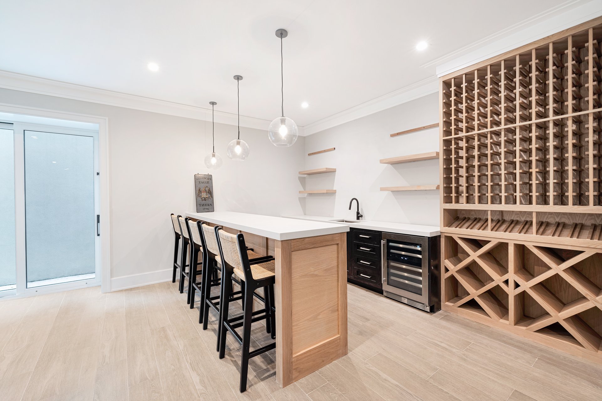 18 Bay View Rd N