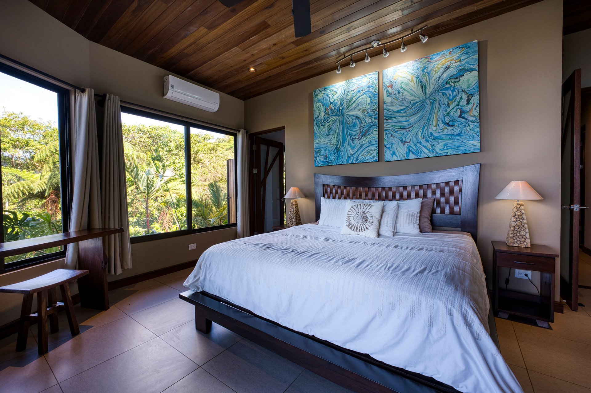 Casa Bambú – LUXURY 5 BEDROOM ESTATE WITH EXCEPTIONAL OCEAN VIEWS