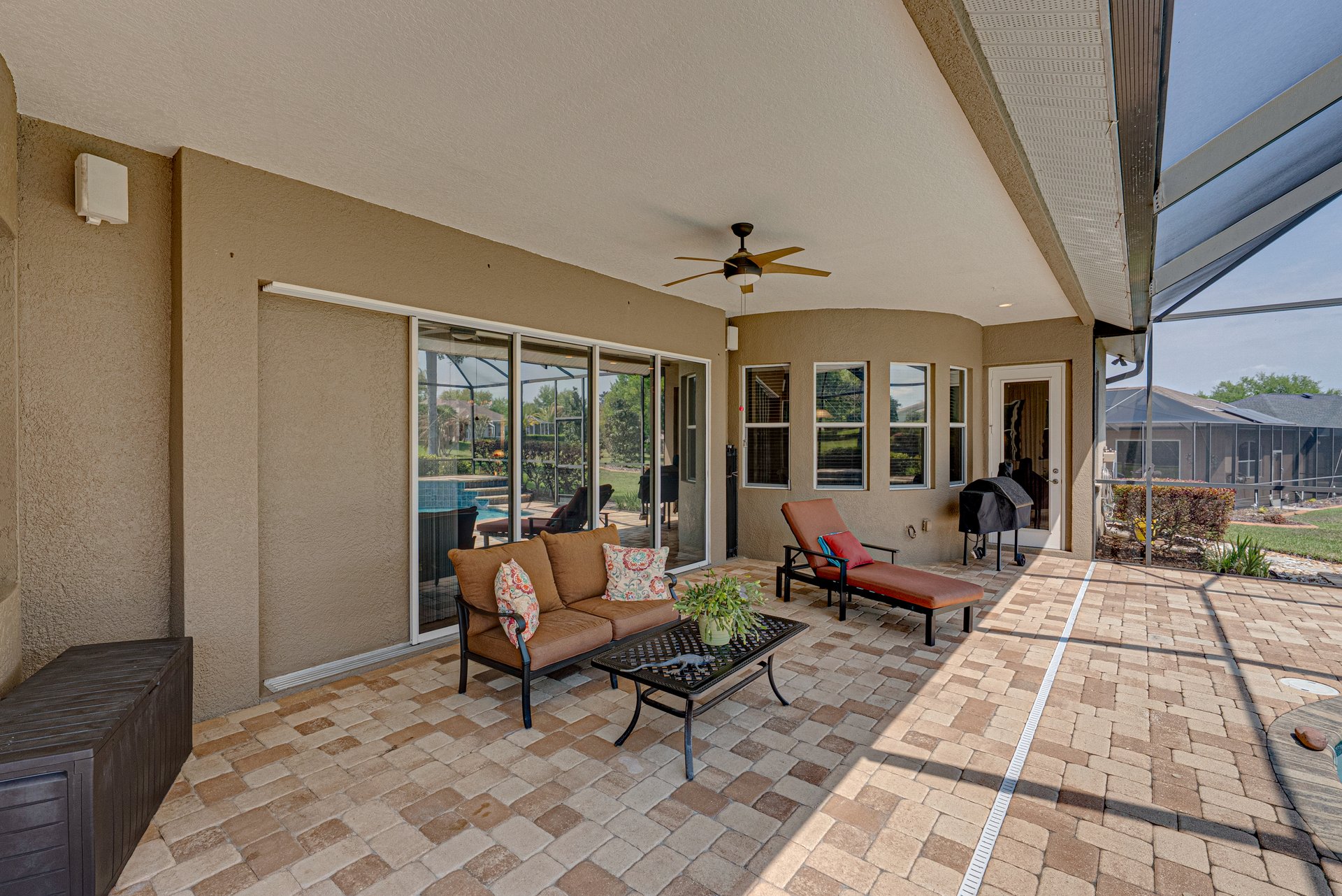 13304 THOROUGHBRED DR