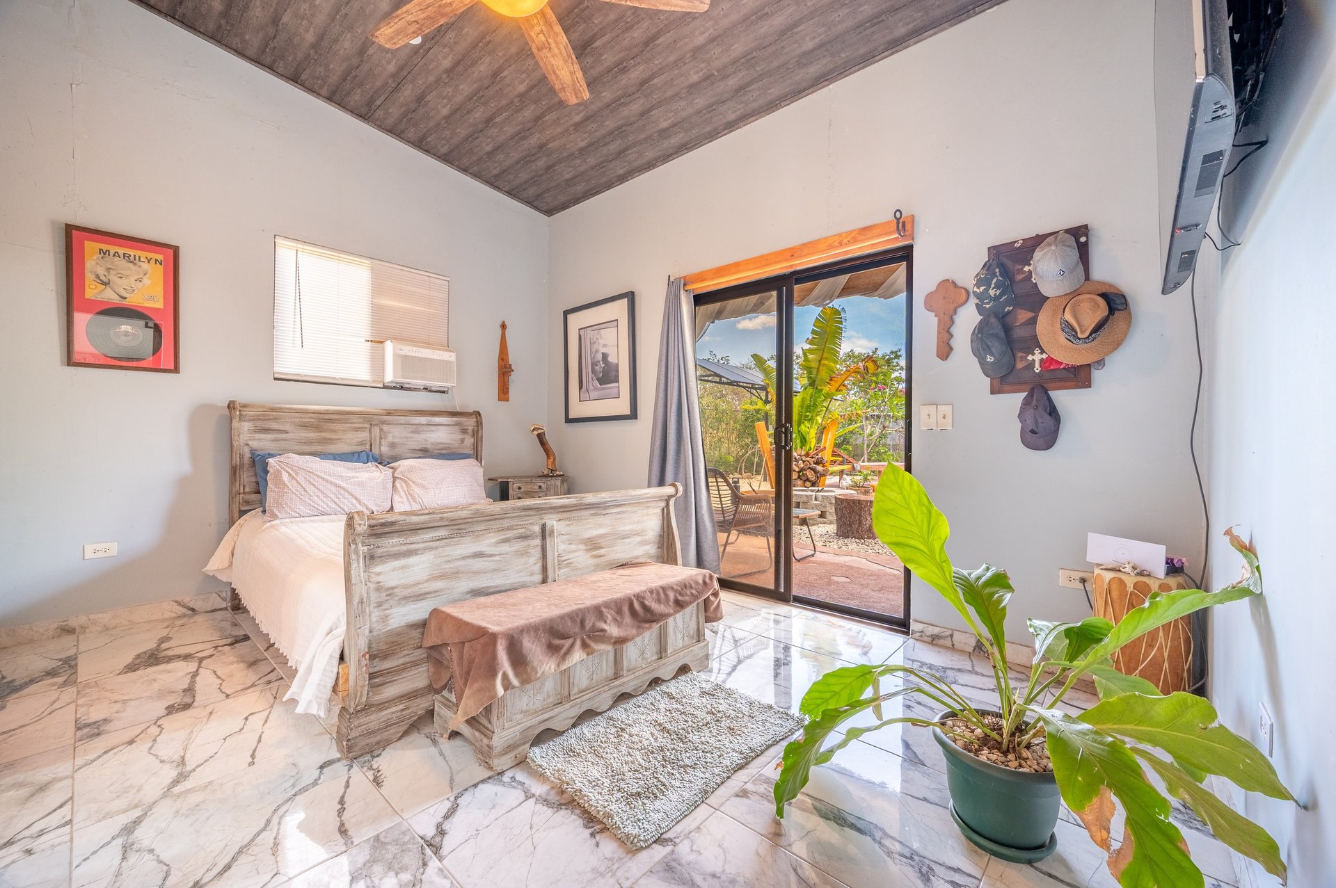 Casa Jaramillo | Eco-Friendly Property with Guest Studio & Solar Power – Near Tamarindo