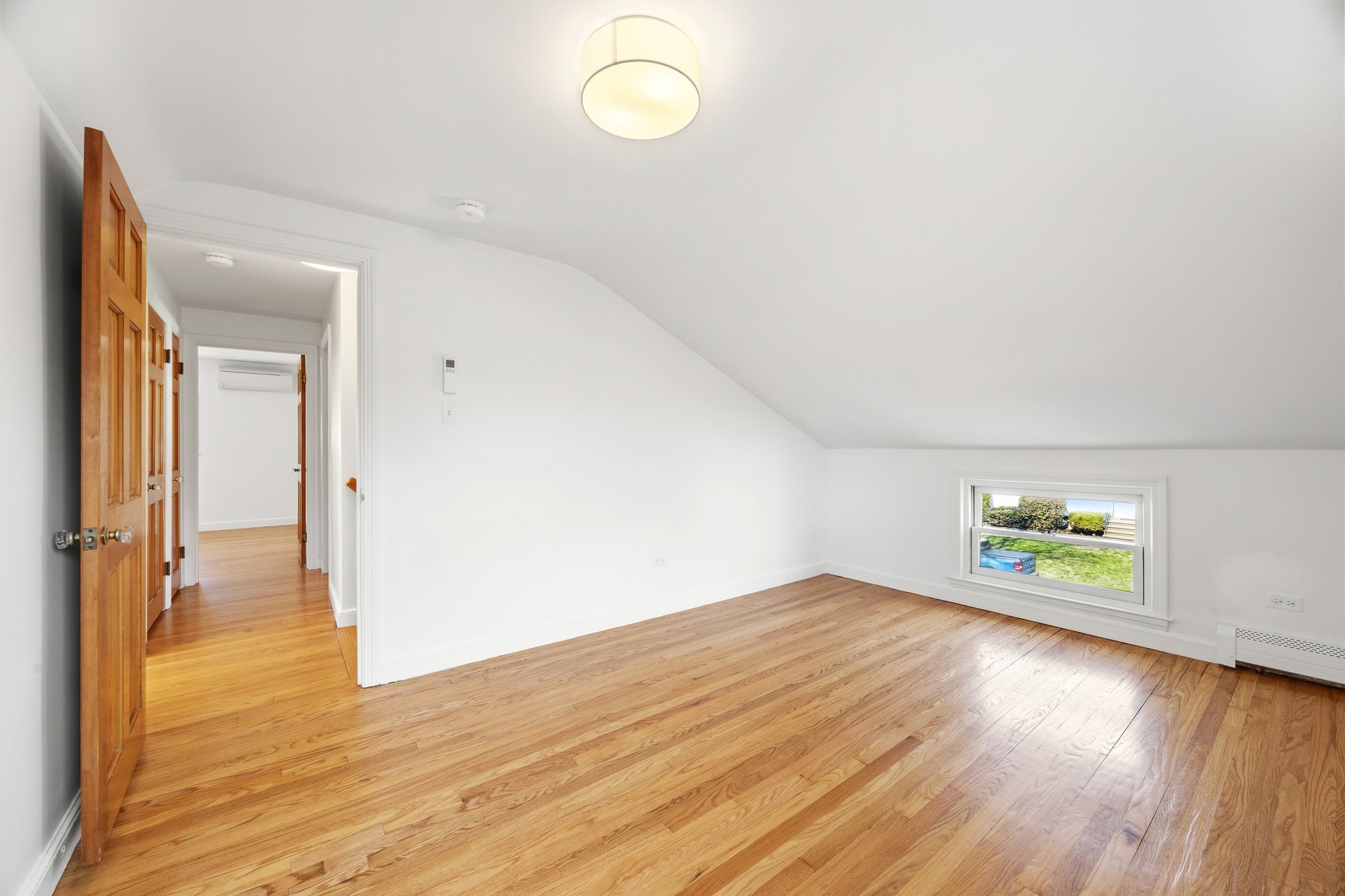 10 Meadowbrook Lane
