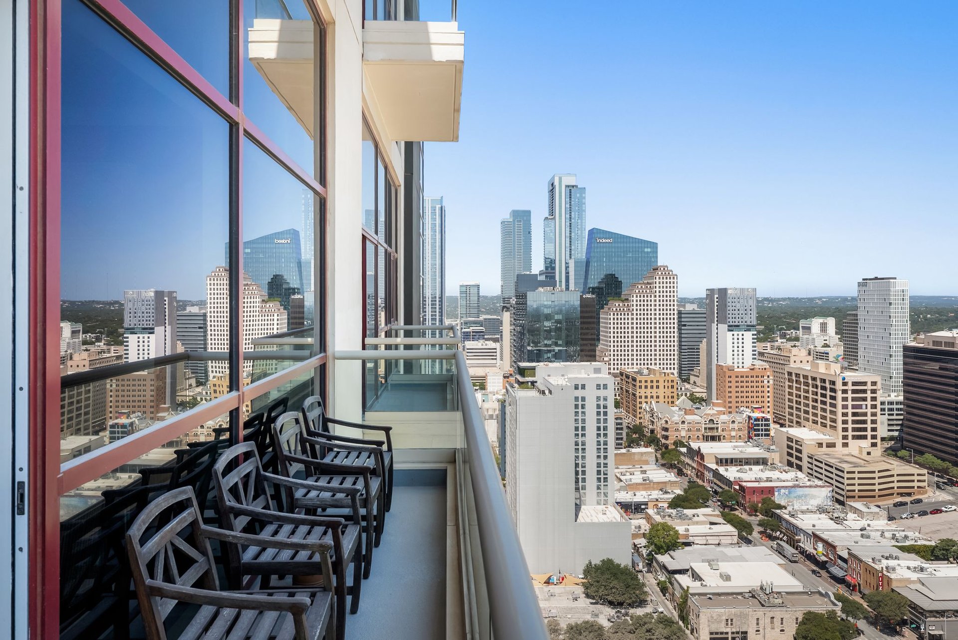 555 E 5th Street #3007