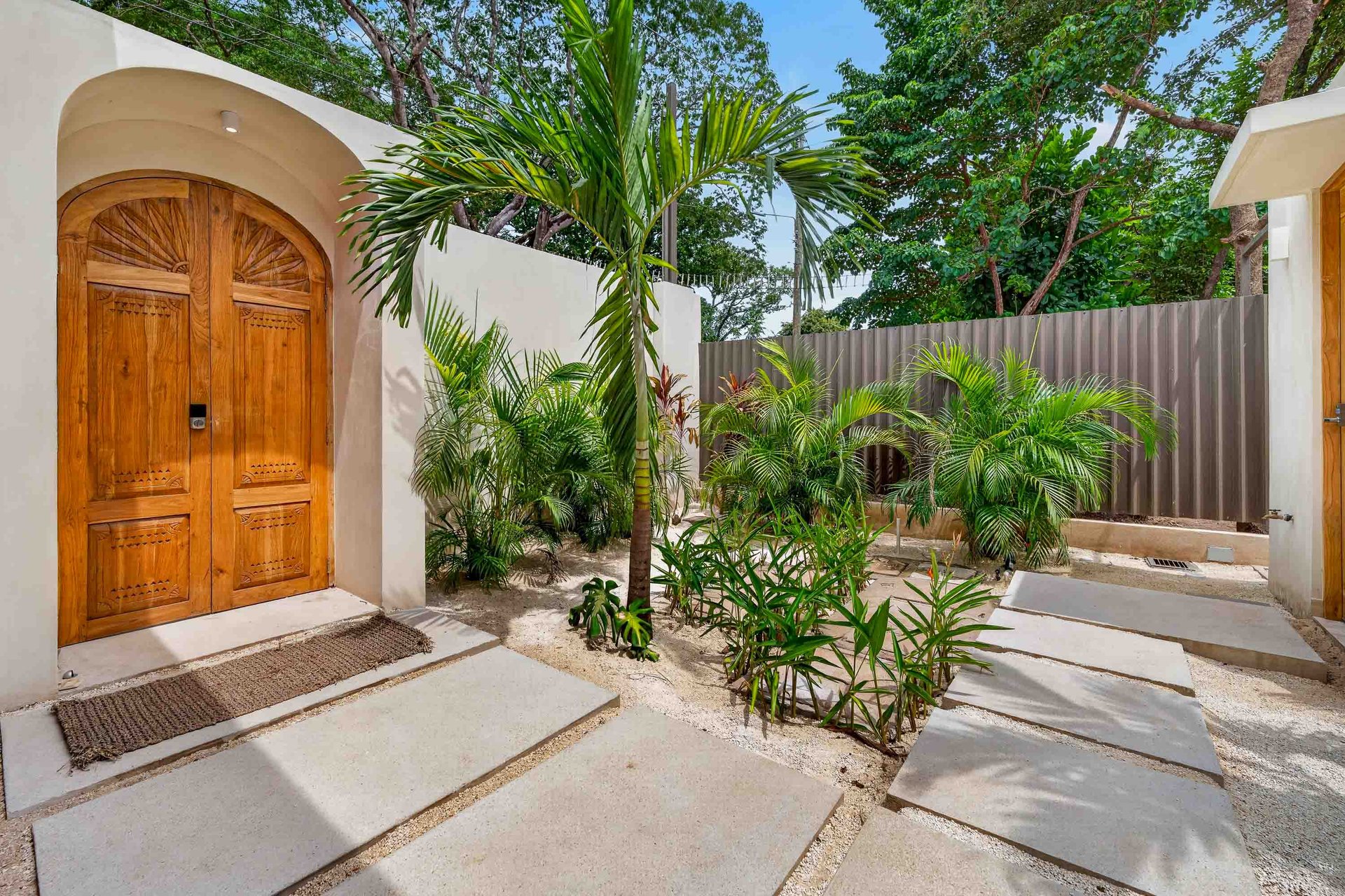Casa Senderos | 4-Bedroom Tropical Home with Private Pool in Tamarindo