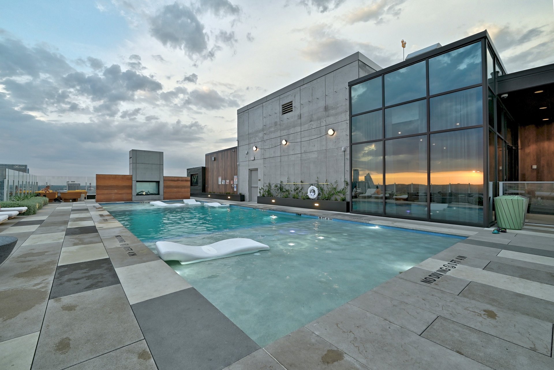 48 East Avenue #1310