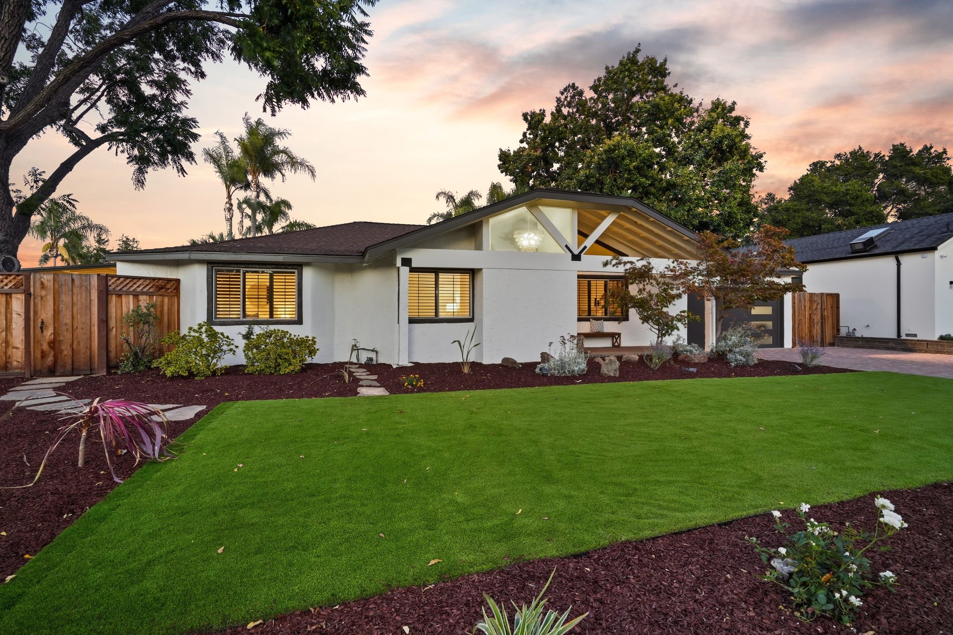 900 Eden AVE