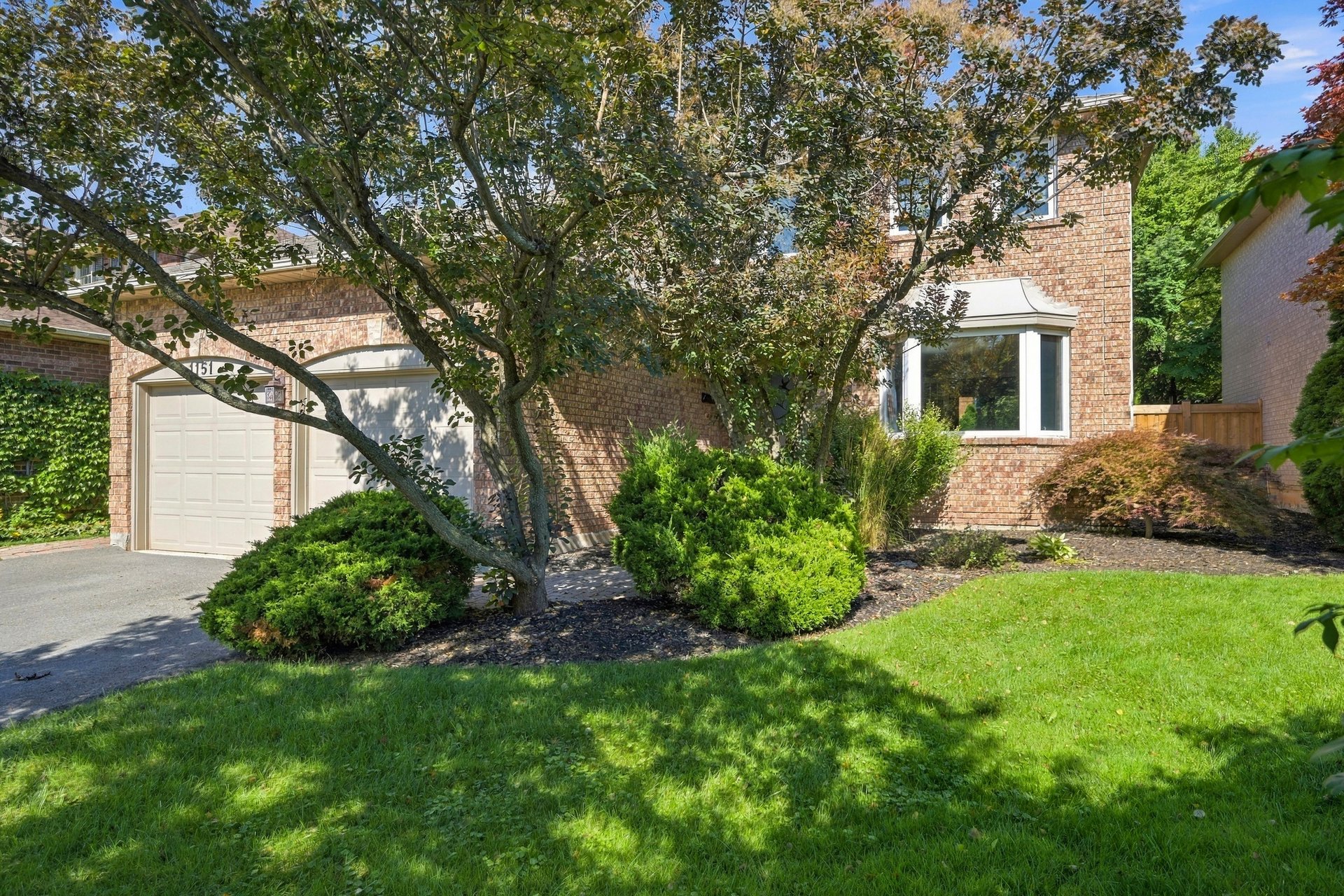 Executive home in Oakville's prestigious Glen Abbey community