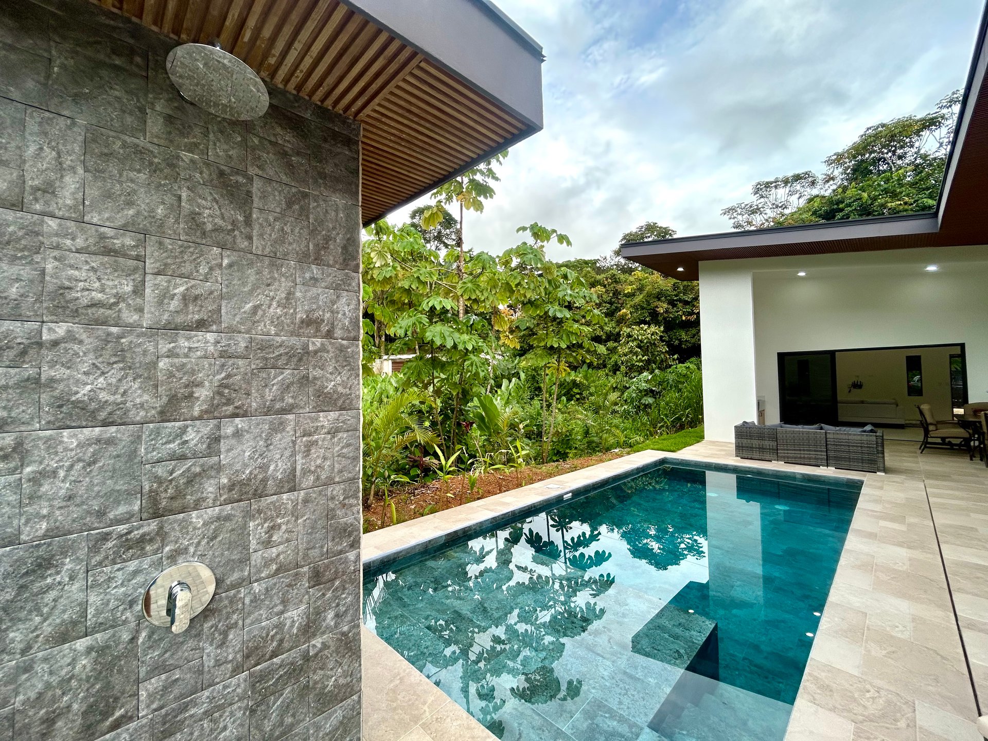 Villa Jardines – 3 Bedrooms, 2 Bathrooms, Brand-New with Pool