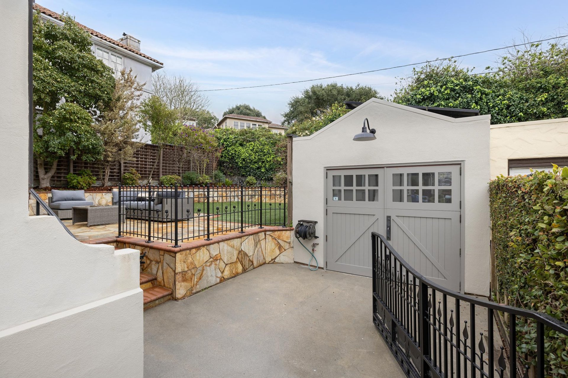 1435 Portola Drive