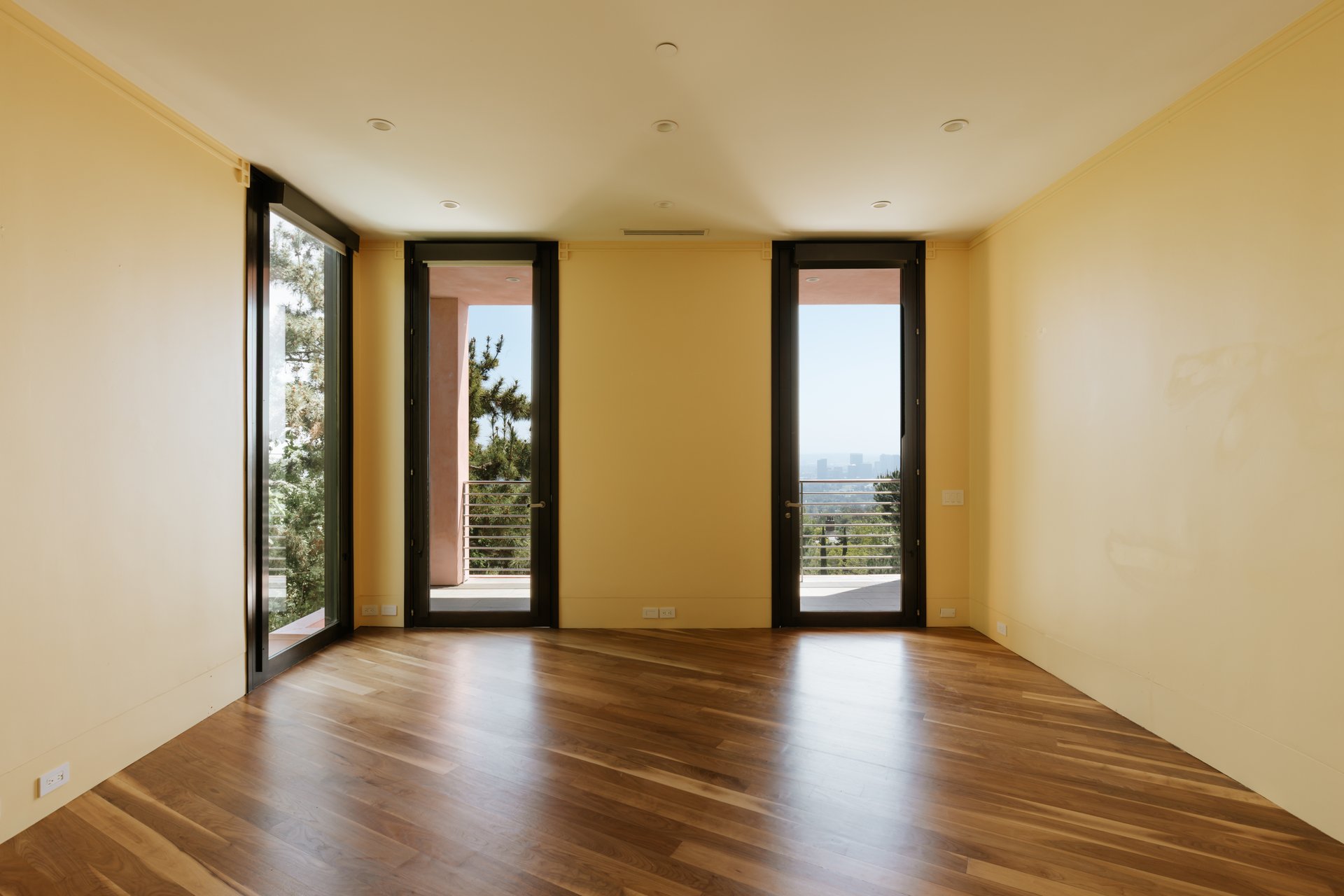 1111 Bel Air Pl