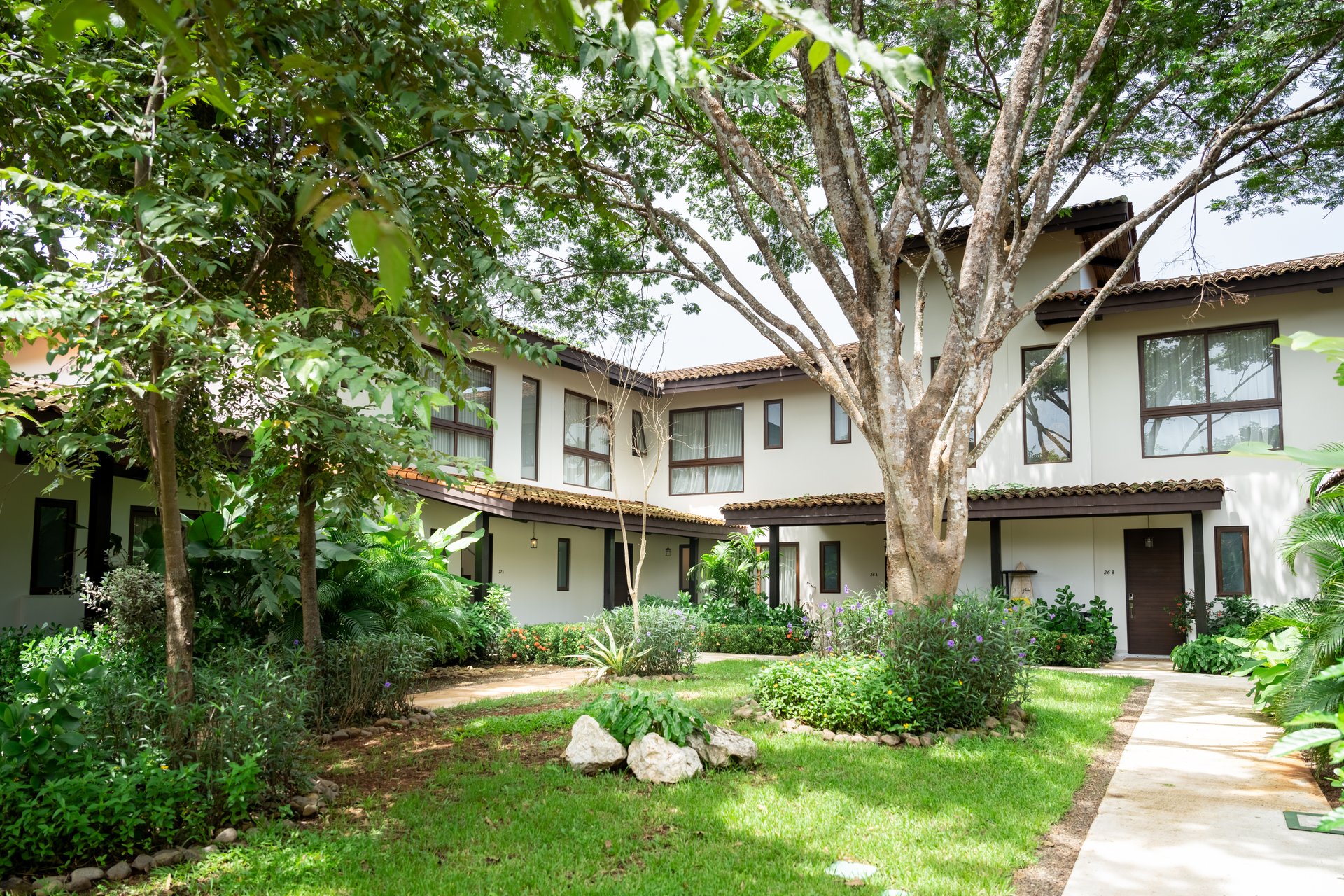 Malinches 27 A/B | Turnkey 6-Bedroom Duplex Investment in Hacienda Pinilla