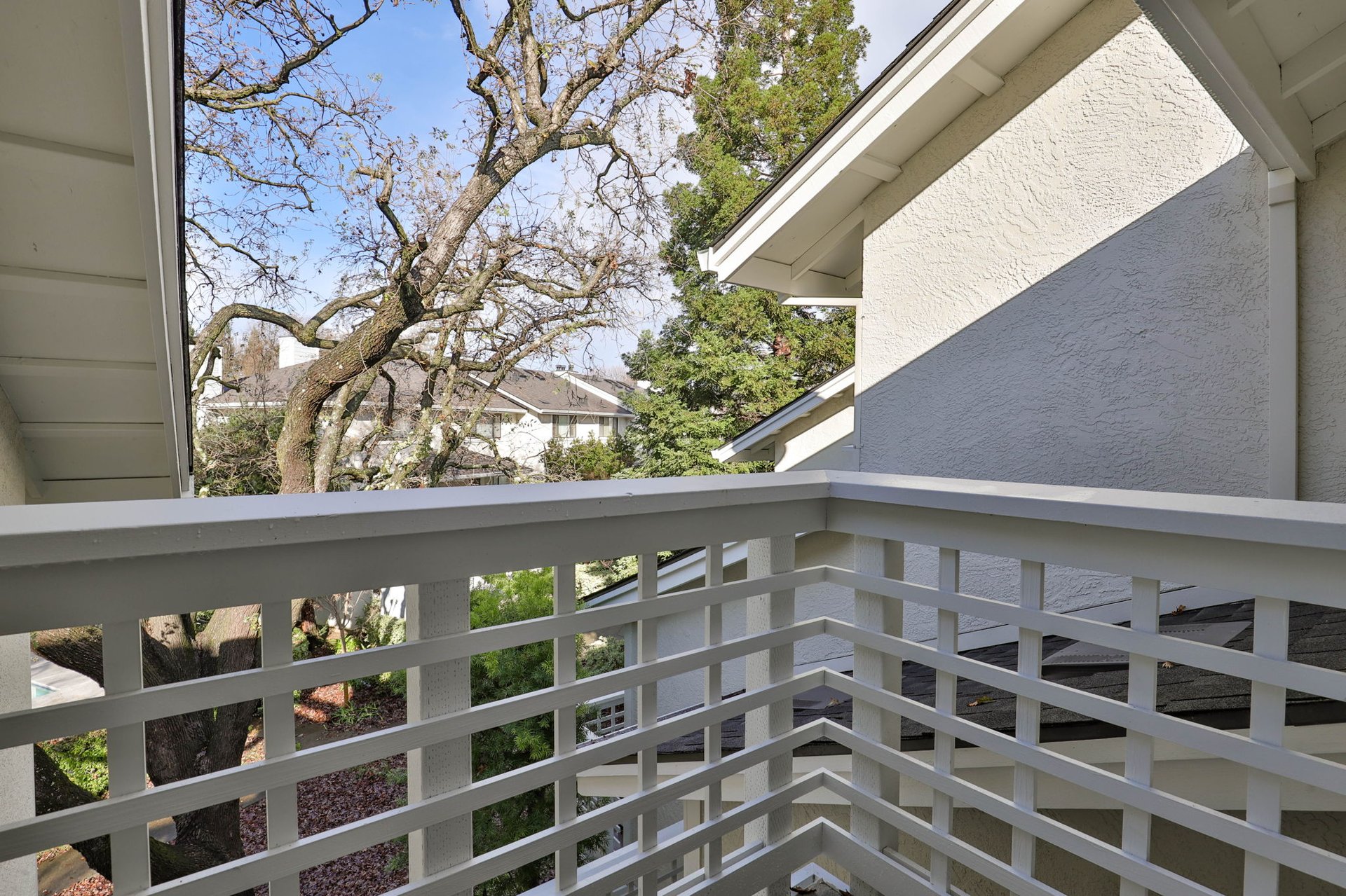 2582 Oak Rd. #217, Walnut Creek