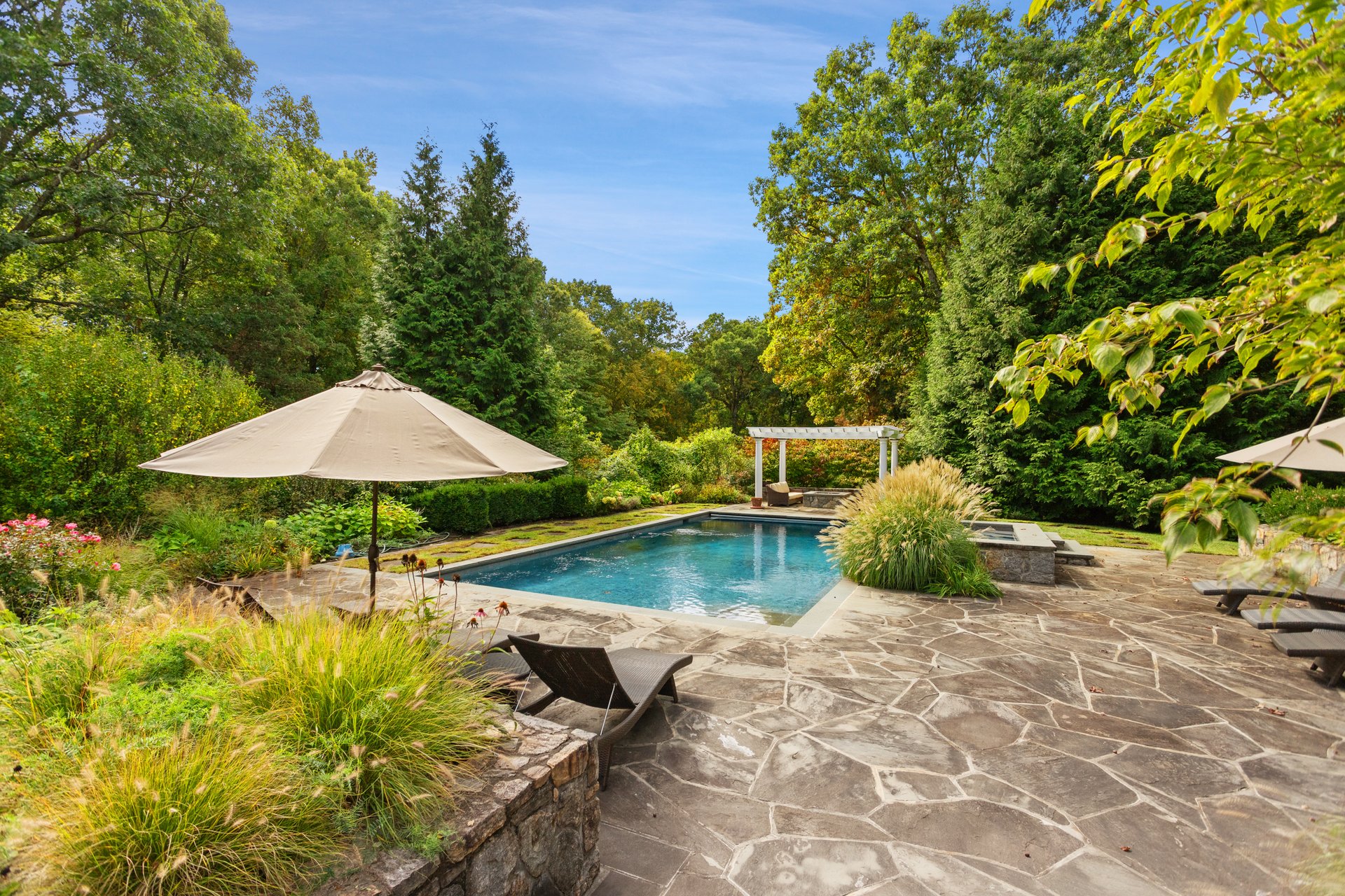 82 Honey Hollow Road
