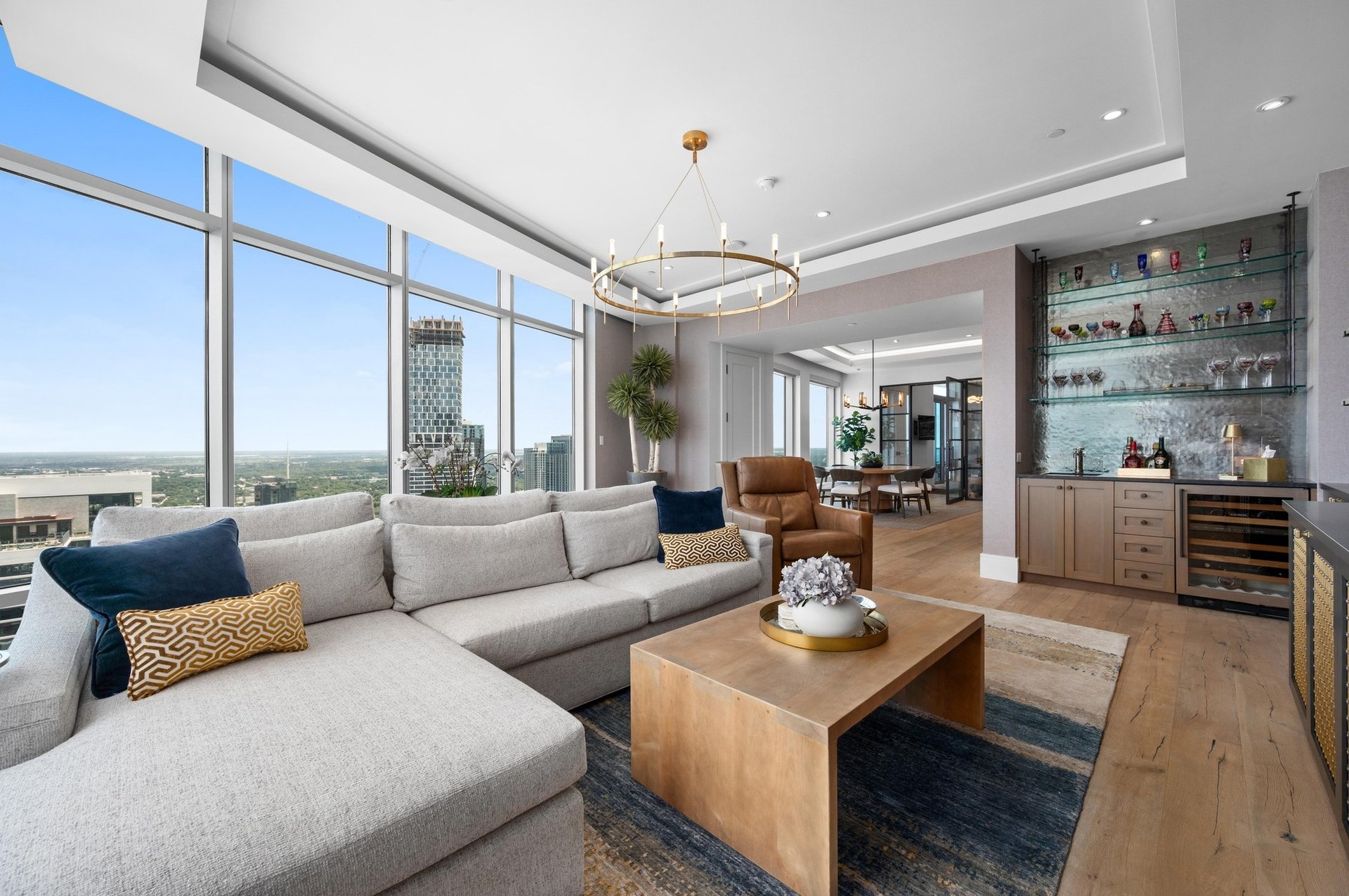 200 Congress Ave #48Y