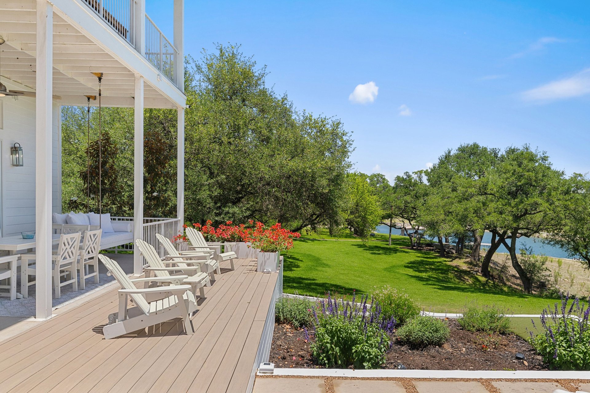 1209 Edgewater Drive