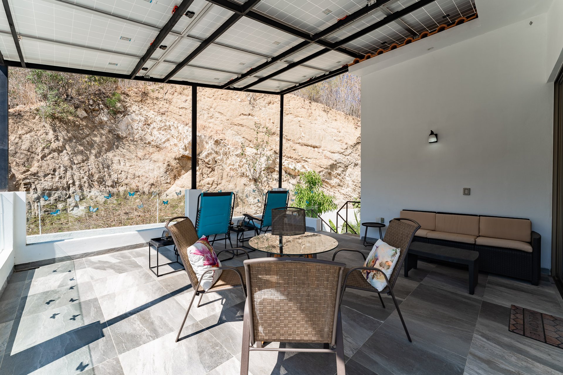 5 bedrooms, Single Family Homes, Villa de Caballos