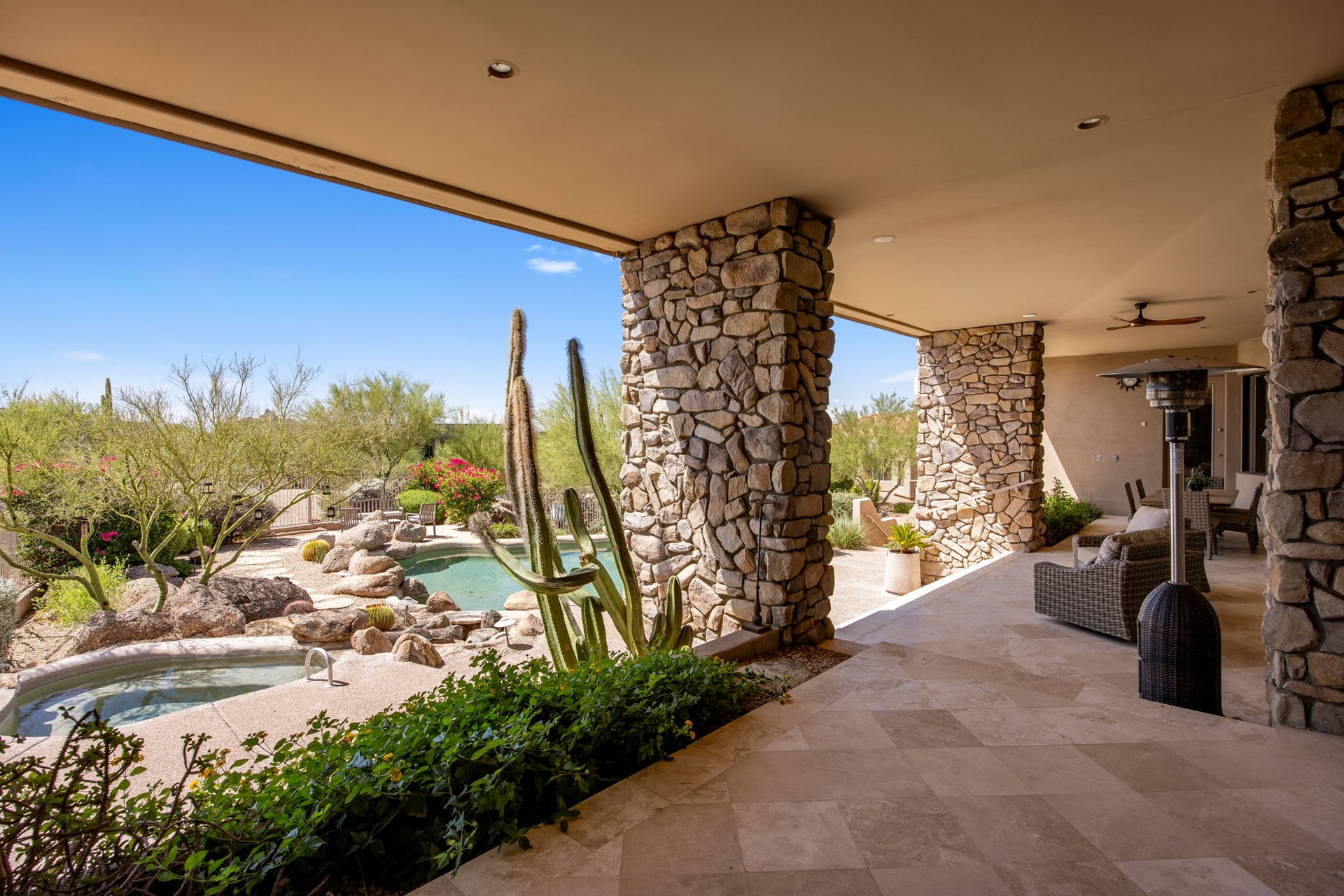 11087 E Harris Hawk Trail