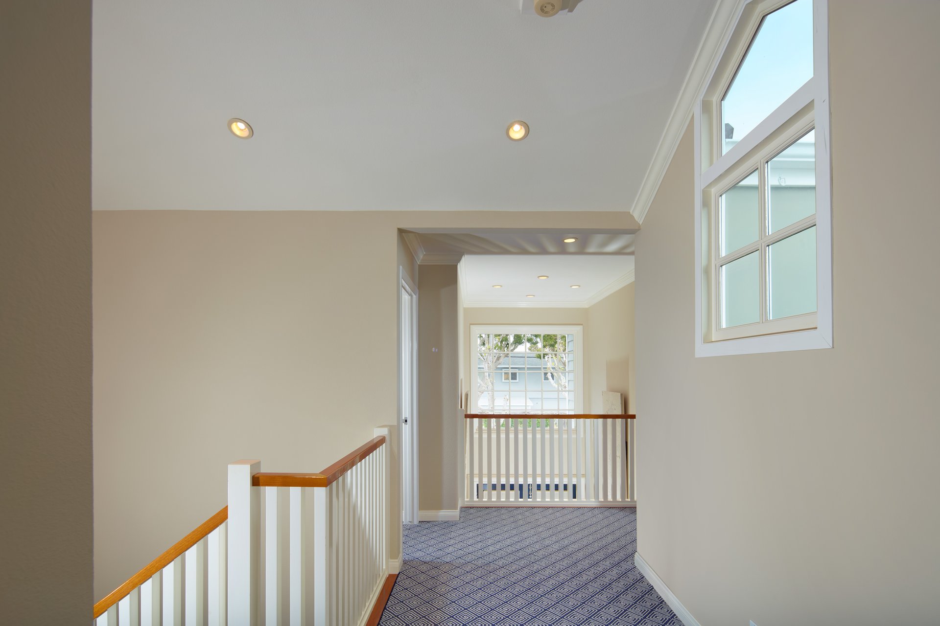 736 Harbor Island Drive