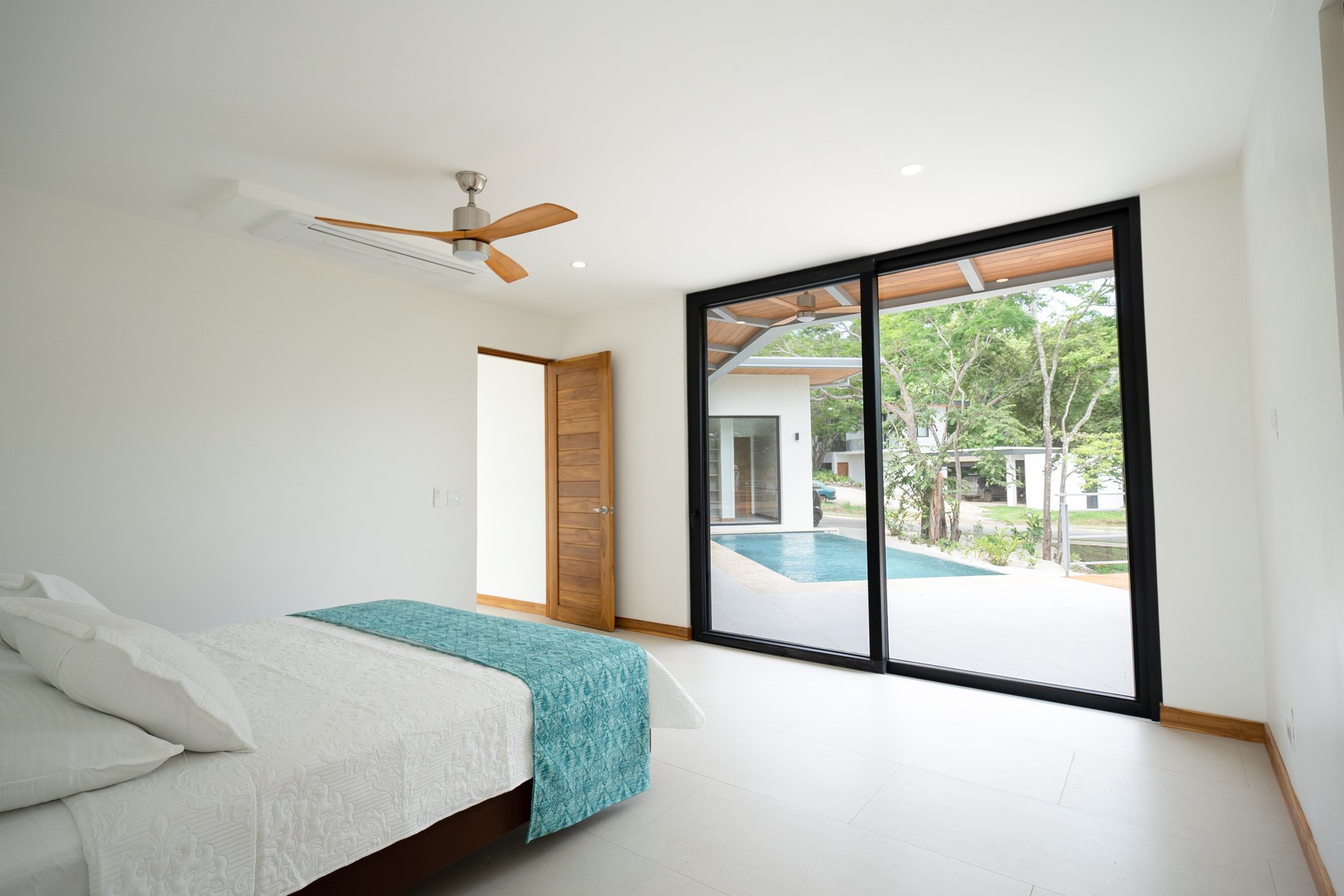 Casa Zoul, Senderos 9B