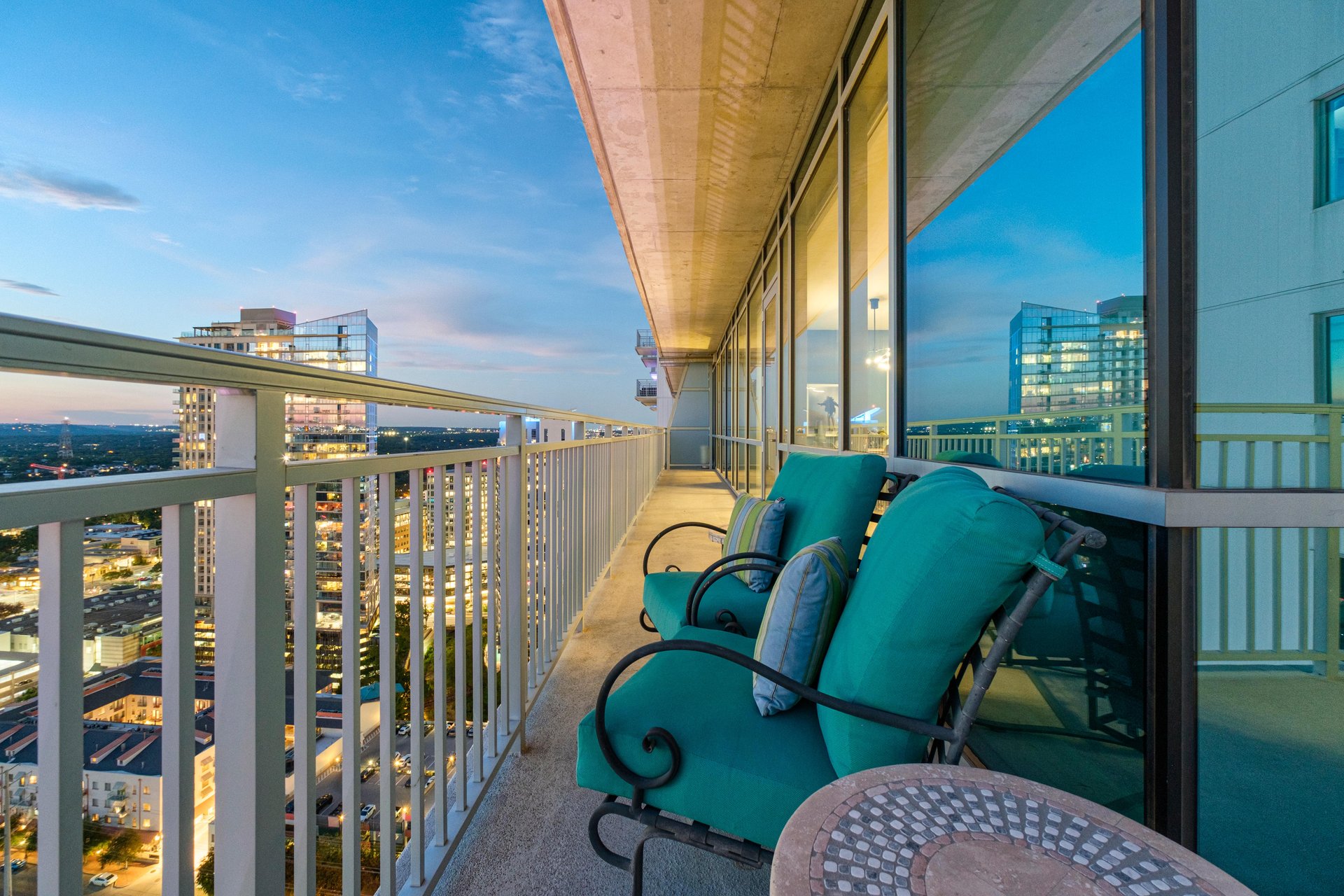 222 West Avenue #2802