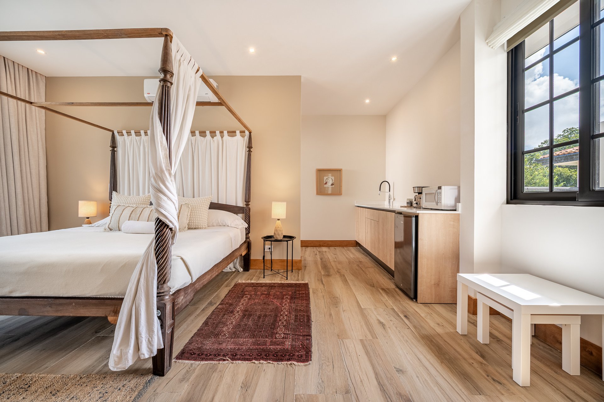 Casa Canto del Agua | Luxury 7-Bedroom Villa with Two Guest Apartments in Hacienda Pinilla’s Reserva de Golf