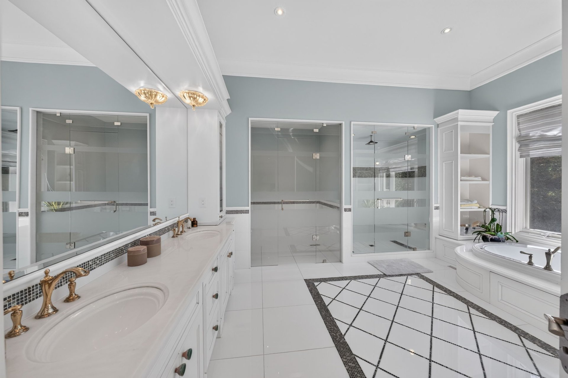 Exquisite Custom Residence