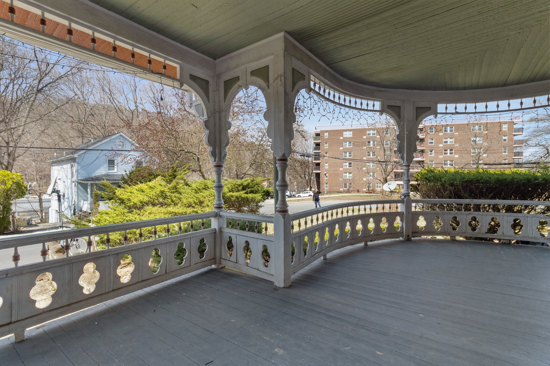 101 N Moger Avenue