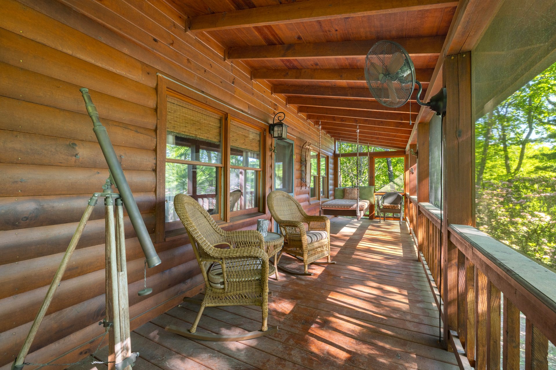 90 Holloway Circle, Blue Ridge, GA 30513
