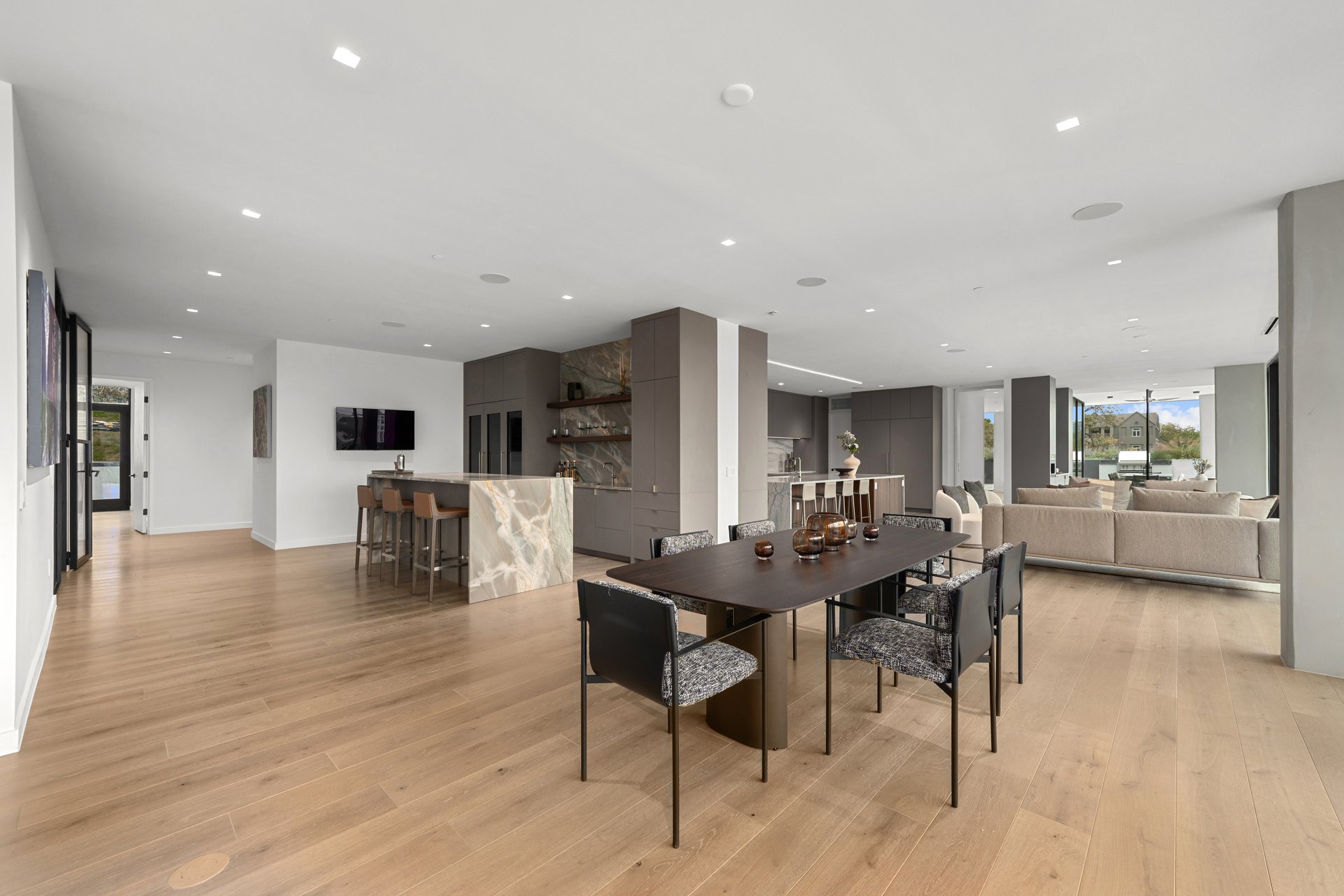 1006 Baylor Street #402