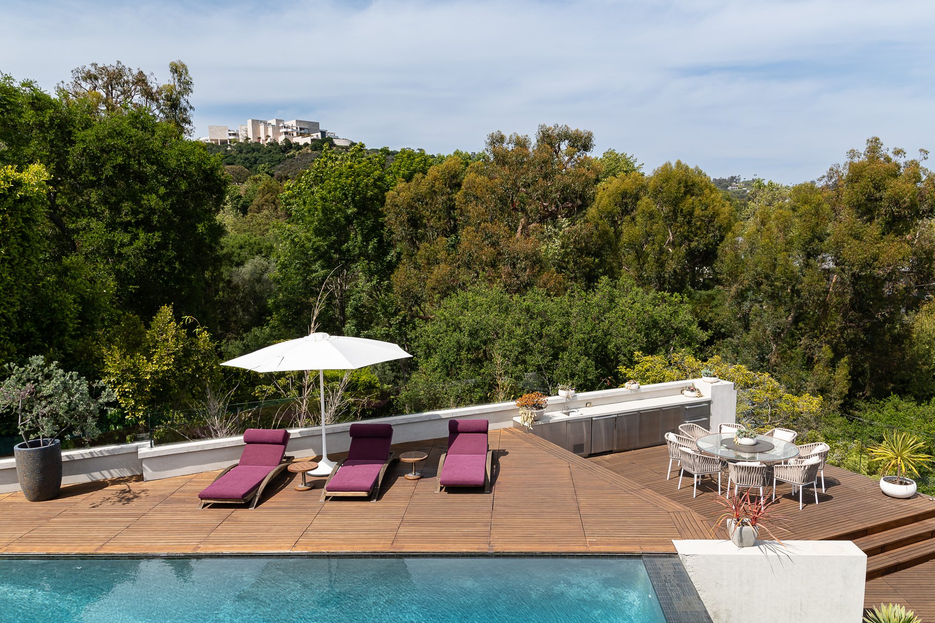 314 N Barrington Ave, Brentwood