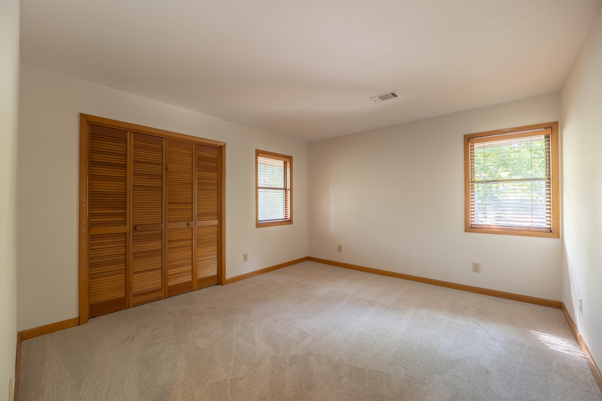 375 N Peak Drive