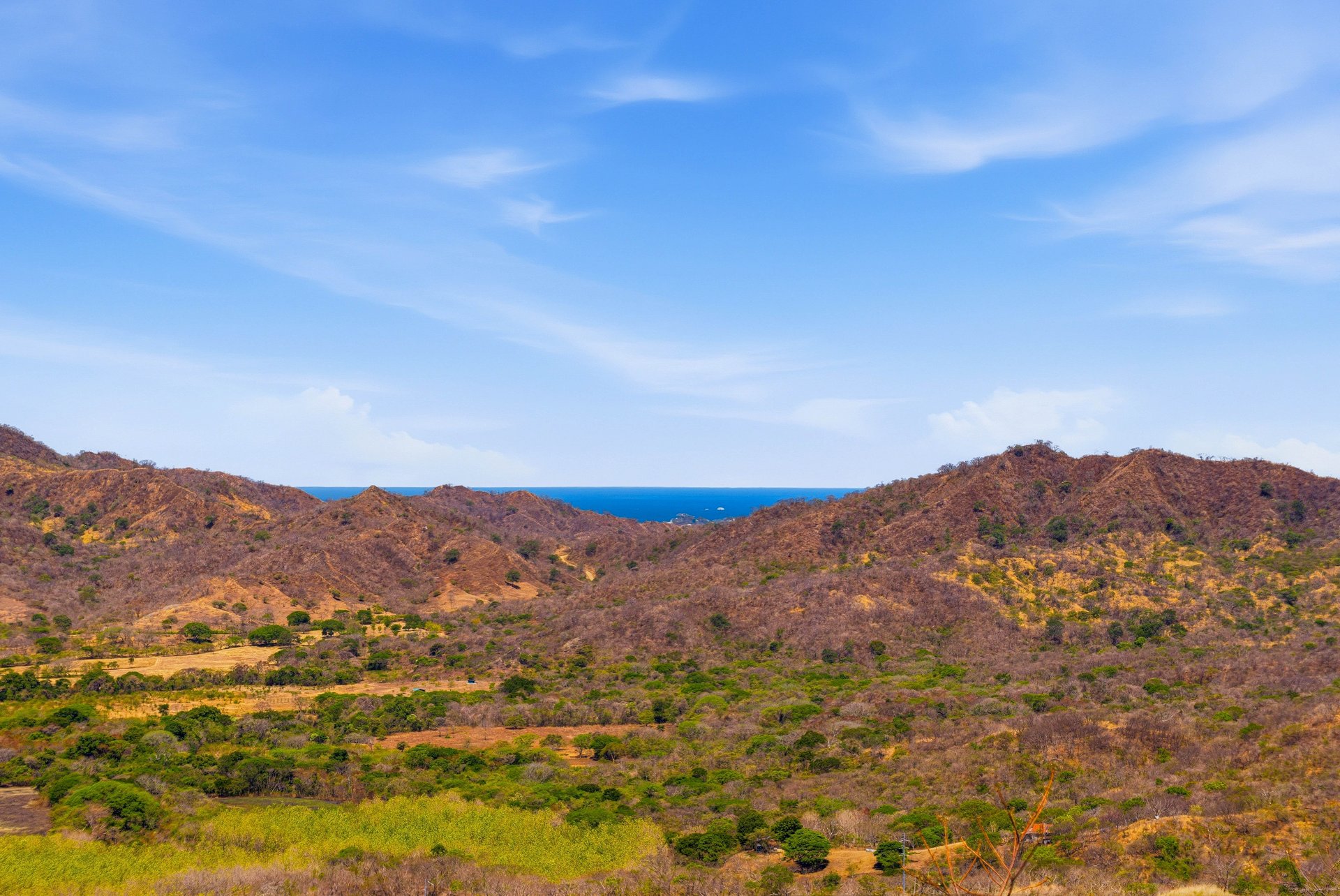 Finca Las Ventanas | Expansive Mountain View Estate Near Potrero