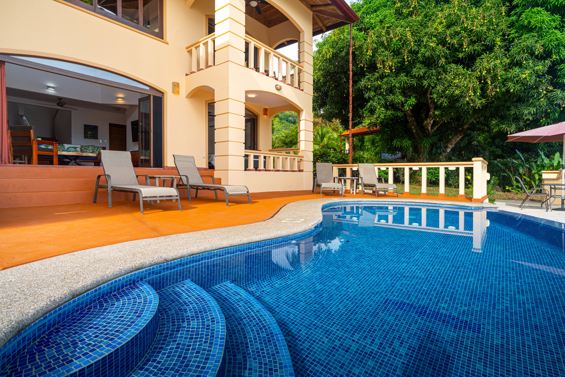 Classic Luxury at Casa Ceiba, Coastal Ocean View 4 Bedroom Home Near Uvita