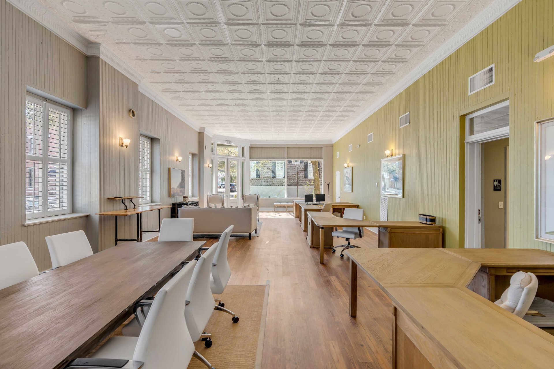 Hasell Street Retail/Office Lease
