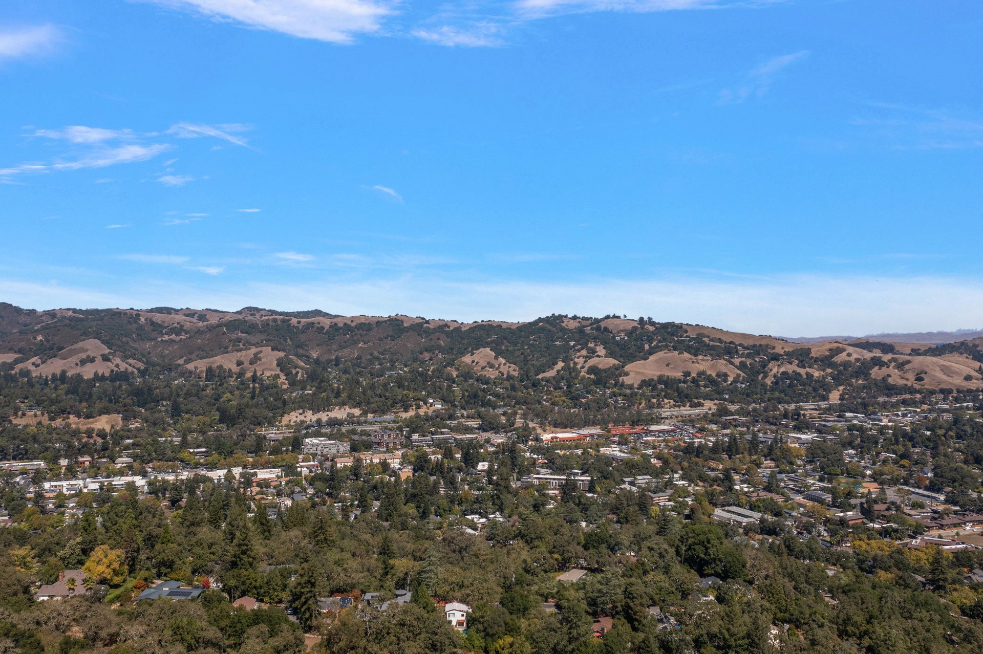 809 Mountain View Dr