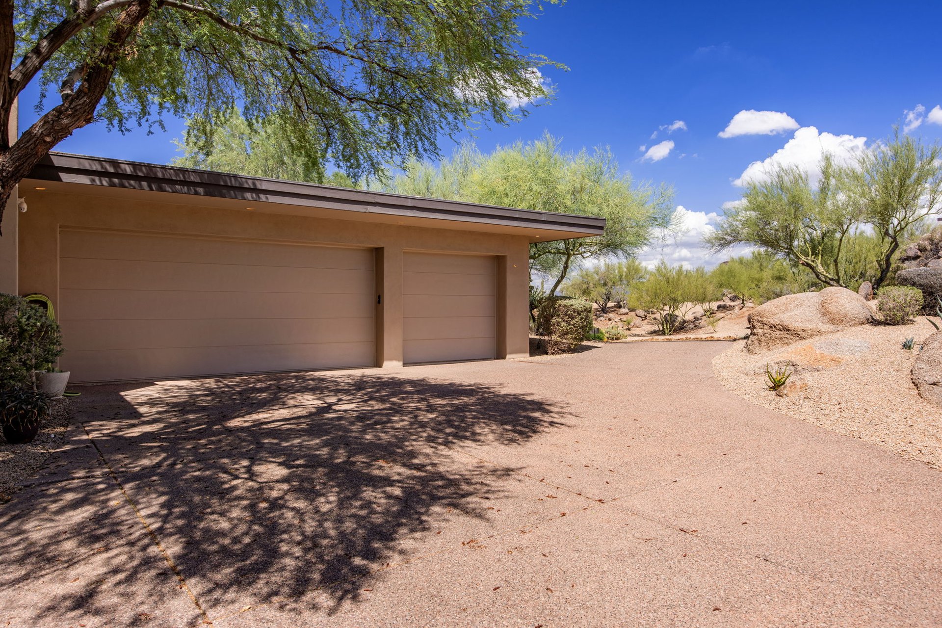 11087 E Harris Hawk Trail